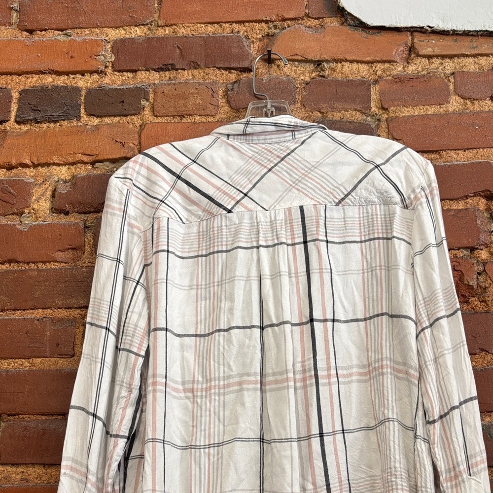 Chicos Rayon White/Pink/Grey Plaid Button Down Flannel Top Size 1 (8/10) - Picture 6 of 6